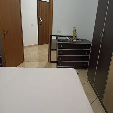 Apartment Spacious Apartment In The City Center Durrës